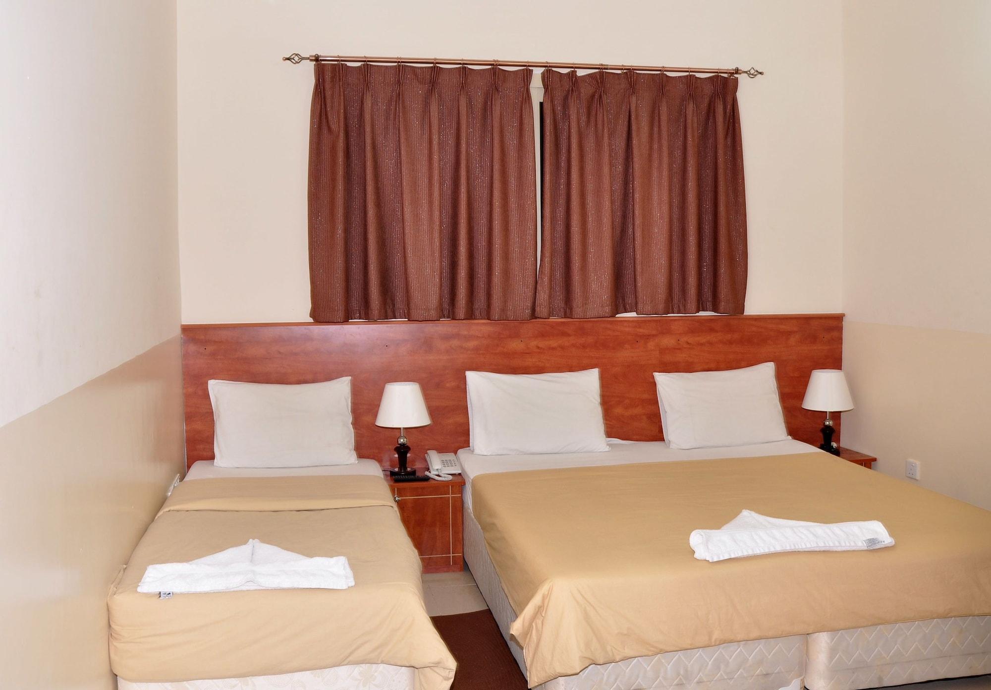Africana Hotel Dubaï Extérieur photo