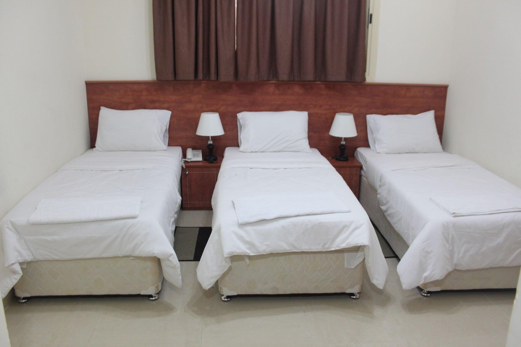 Africana Hotel Dubaï Extérieur photo