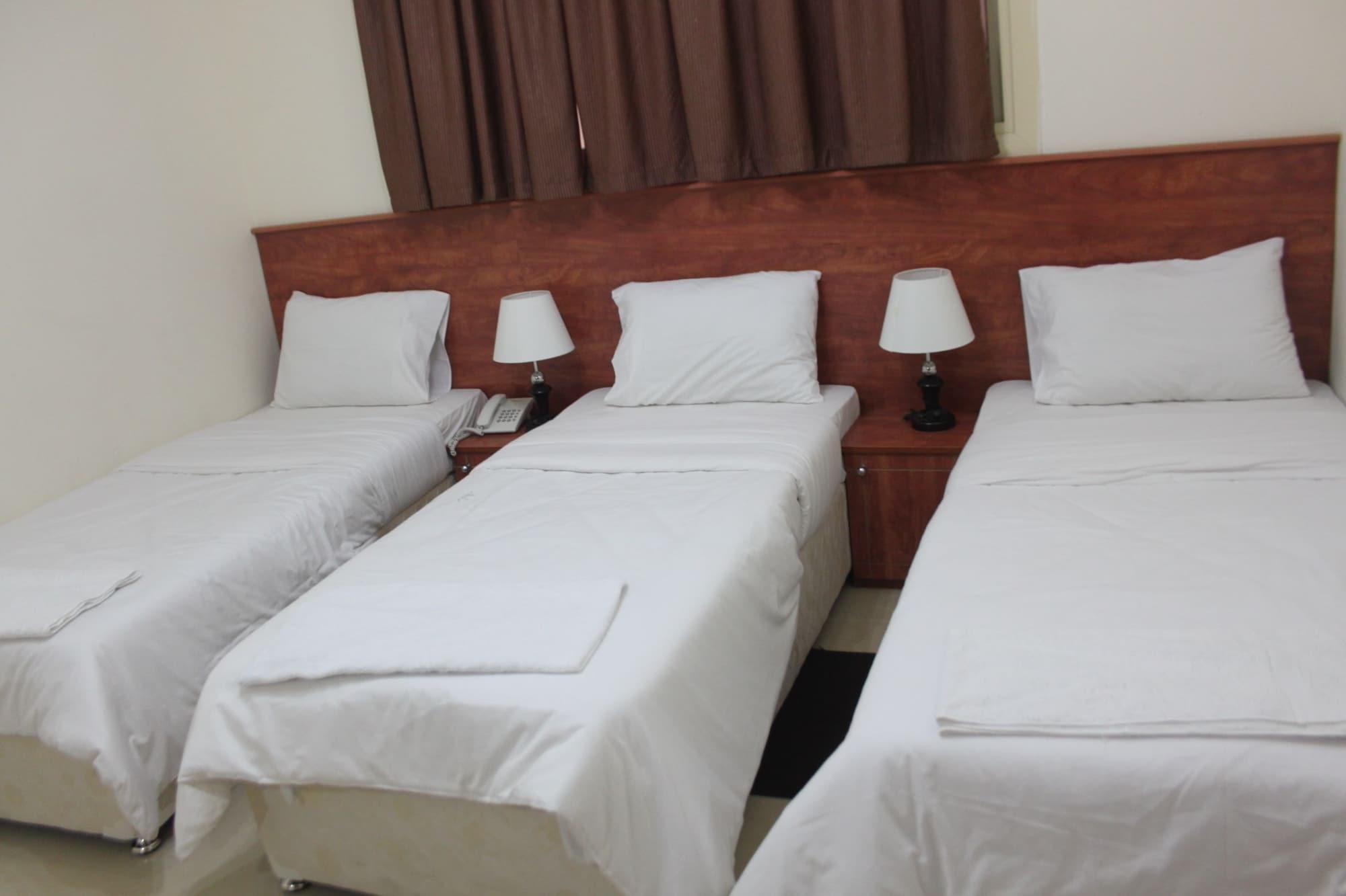 Africana Hotel Dubaï Extérieur photo